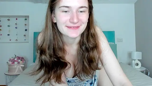 L1ittle kitty  online show from September 20, 5:08 am