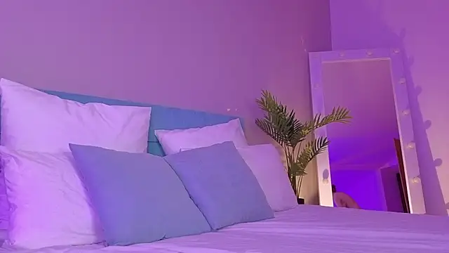 L1ittle kitty  online show from March 15, 6:52 am