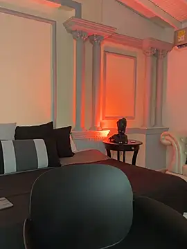Alisha-Bond online show from May 26, 11:23 pm