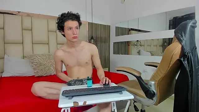 LIZandDante online show from March 13, 10:10 pm