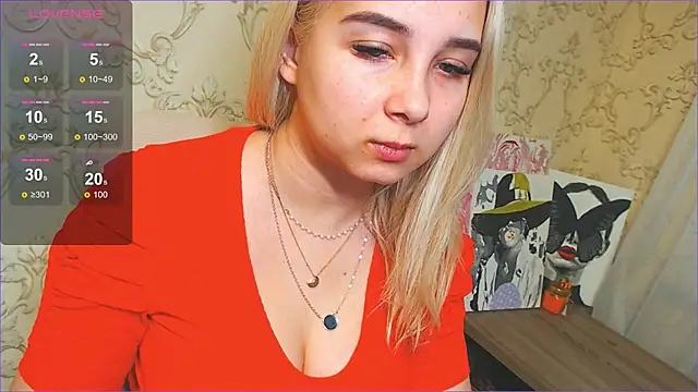 DolphinDreams online show from December 29, 9:28 am