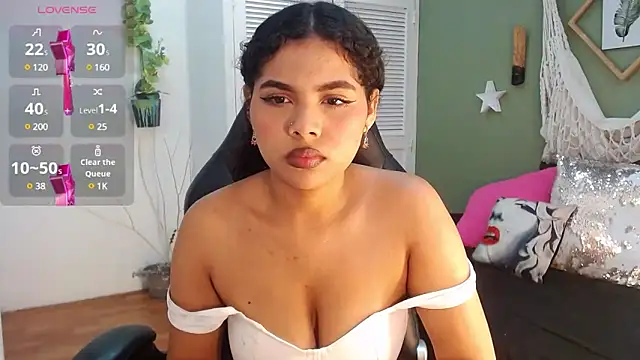 ashly collin9 online show from March 4, 2:21 pm