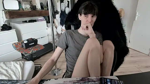 CeriseLapine online show from October 14, 10:27 am