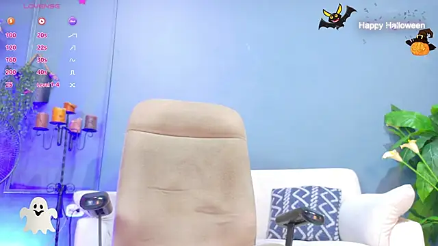 Snapshot of Iker_bigdick chatting on October 18, 7:14 pm Iker bigdick online show from October 18, 7:14 pm