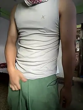 Snapshot of alburt_1996 chatting on January 19, 2:36 am alburt 1996 online show from January 19, 2:36 am