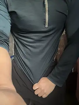 Snapshot of alburt_1996 chatting on March 15, 4:13 am alburt 1996 online show from March 15, 4:13 am