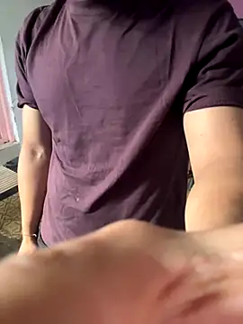 Snapshot of alburt_1996 chatting on December 3, 4:31 am alburt 1996 online show from December 3, 4:31 am