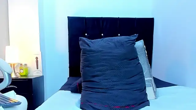 kathyajhonss online show from February 2, 2:27 am