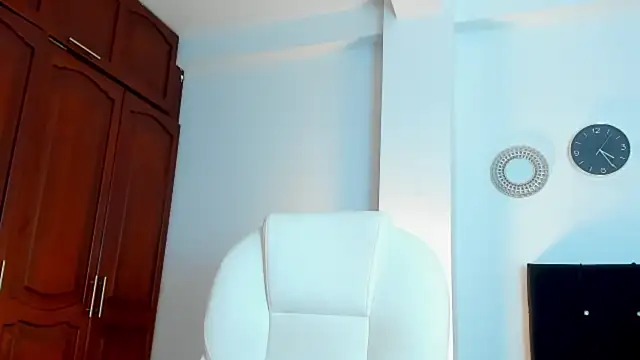 kathyajhonss online show from February 25, 9:24 pm