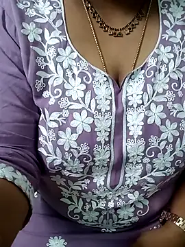 Snapshot of your-sameera chatting on October 7, 3:47 am your-sameera online show from October 7, 3:47 am