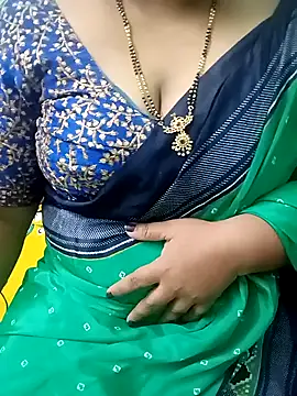 Snapshot of your-sameera chatting on October 8, 4:43 am your-sameera online show from October 8, 4:43 am