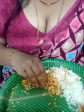 Snapshot of your-sameera chatting on April 8, 2:50 pm your-sameera online show from April 8, 2:50 pm