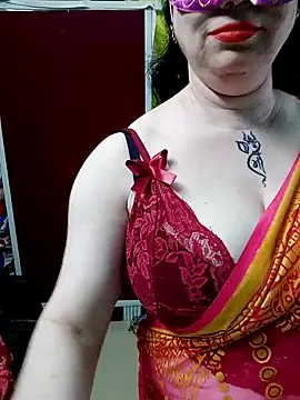 Snapshot of Raja_Ranii chatting on December 6, 2:49 pm Raja Ranii online show from December 6, 2:49 pm