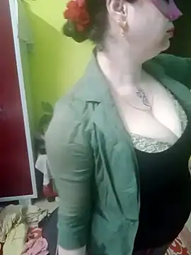 Snapshot of Raja_Ranii chatting on January 22, 1:11 pm Raja Ranii online show from January 22, 1:11 pm