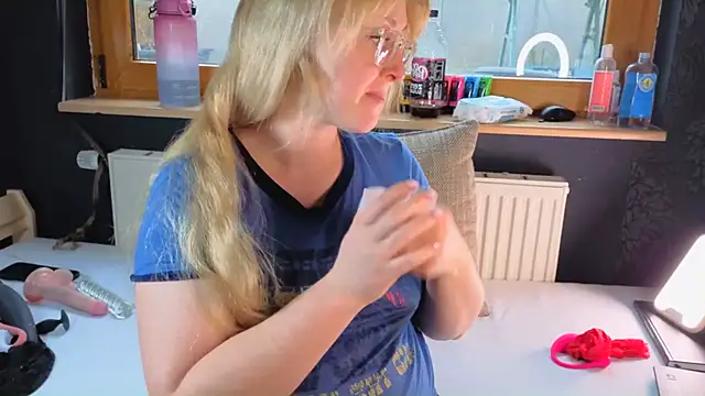 SherryOutdoor1 online show from December 22, 9:06 am