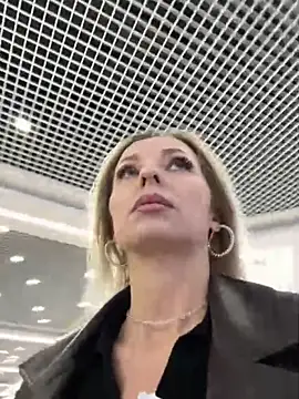 Diamond Bunny  online show from November 13, 4:06 pm