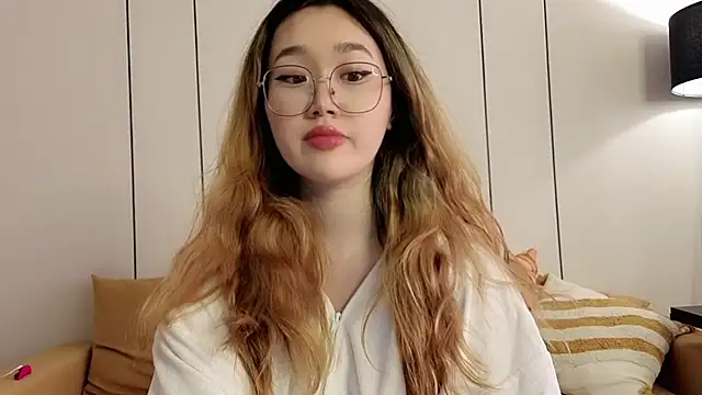 Jennatyan online show from April 17, 6:16 am