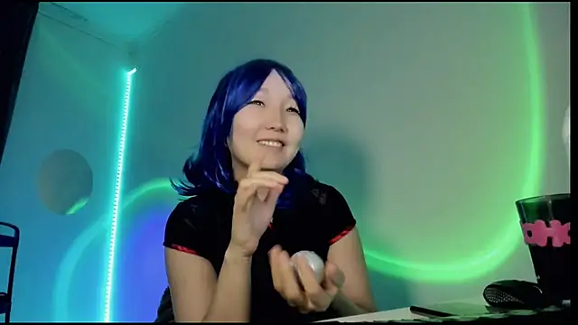 himeros goddess online show from January 17, 6:57 am