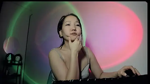 himeros goddess online show from January 27, 2:42 am