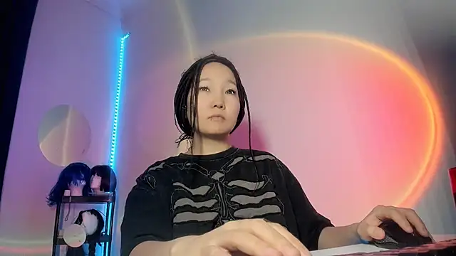 himeros goddess online show from February 22, 5:55 am