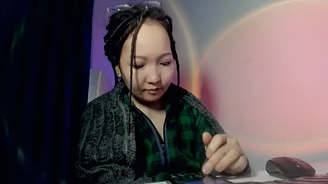 himeros goddess online show from March 14, 4:21 am