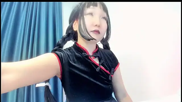 himeros goddess online show from September 17, 11:34 am