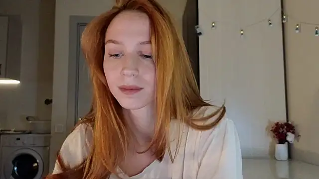 Mary Av online show from October 22, 8:52 pm