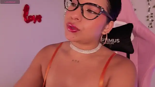 Snapshot of la_parce777 chatting on April 10, 8:24 pm la parce777 online show from April 10, 8:24 pm