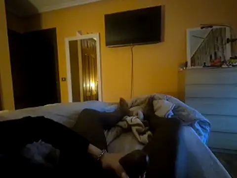 pumapatri online show from April 27, 7:01 pm