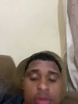 Snapshot of David_yehsy chatting on March 20, 11:56 pm David yehsy online show from March 20, 11:56 pm