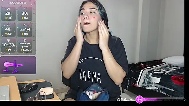 Lune Claire online show from February 10, 12:18 pm