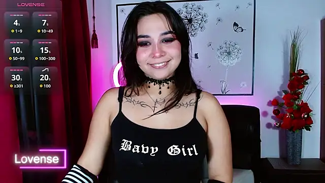 Lune Claire online show from February 4, 1:33 am