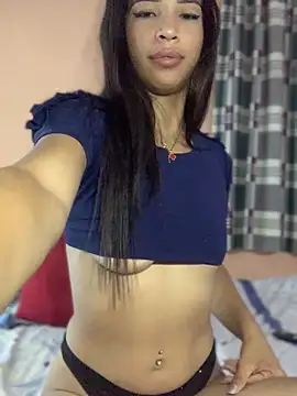 Snapshot of Nicole_cute1 chatting on February 18, 8:27 am Nicole cute1 online show from February 18, 8:27 am
