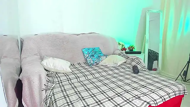 CurlyDreams online show from July 10, 12:41 pm