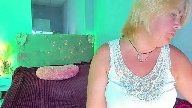 CurlyDreams online show from July 23, 12:14 pm