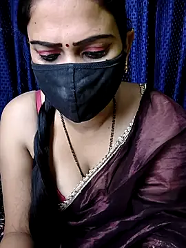 kaveerpooja947 online show from November 13, 5:12 pm