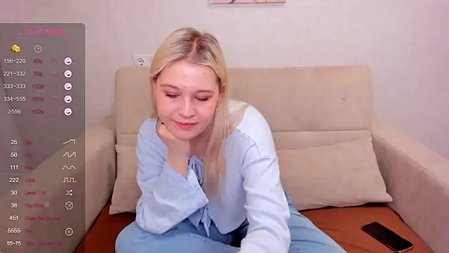 Colleen Blake online show from January 5, 1:03 am
