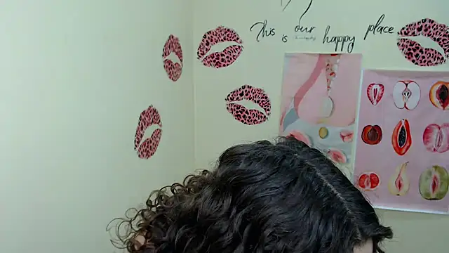  SusieSu  online show from February 7, 7:29 am