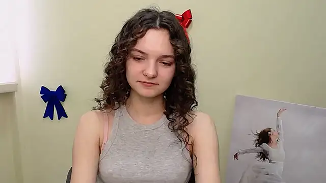  SusieSu  online show from February 22, 10:29 am