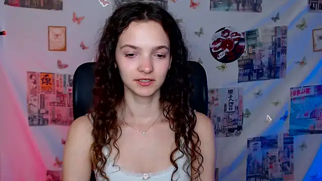 SusieSu  online show from May 20, 4:57 pm