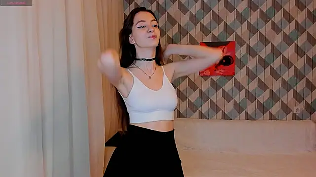 EvaBradley online show from January 30, 3:40 pm