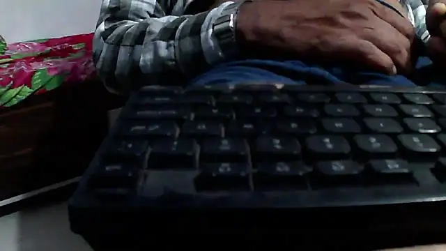 Snapshot of GO_LALA chatting on January 21, 1:00 pm GO LALA online show from January 21, 1:00 pm