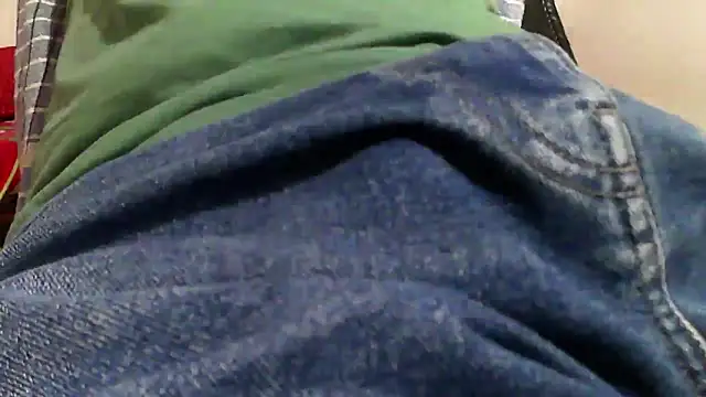 Snapshot of GO_LALA chatting on March 3, 9:11 am GO LALA online show from March 3, 9:11 am