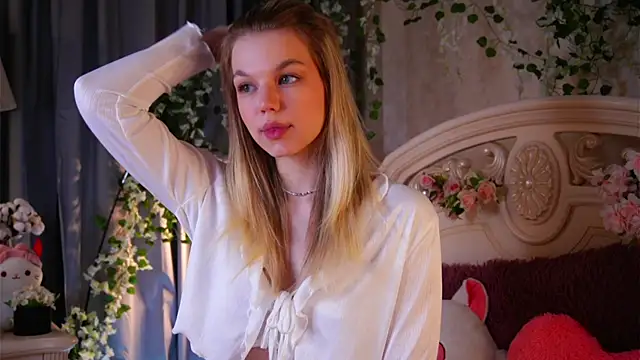 Snapshot of EdlinAlliston chatting on November 27, 1:57 pm EdlinAlliston online show from November 27, 1:57 pm