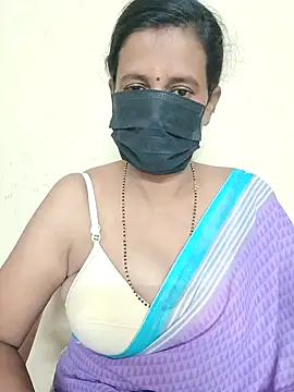 Snapshot of akshara_22 chatting on December 15, 8:52 am akshara 22 online show from December 15, 8:52 am