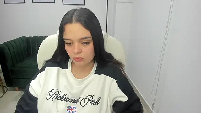 Bella-hadiid online show from January 5, 10:53 am
