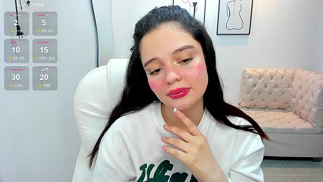 Bella-hadiid online show from February 11, 2:35 pm