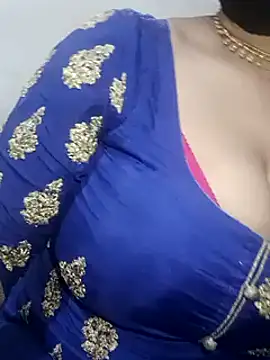 Snapshot of Anamika_Kapoor chatting on January 24, 10:41 pm Anamika Kapoor online show from January 24, 10:41 pm