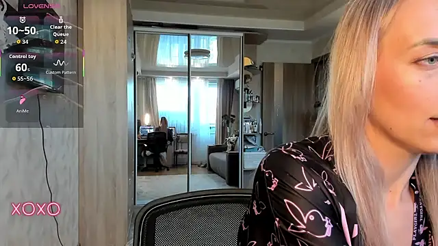 Snapshot of lady_Nati chatting on September 22, 1:24 pm lady Nati online show from September 22, 1:24 pm