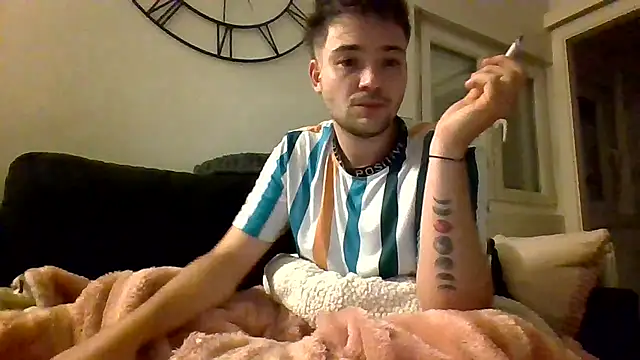 zxzzz29 online show from February 13, 5:37 am